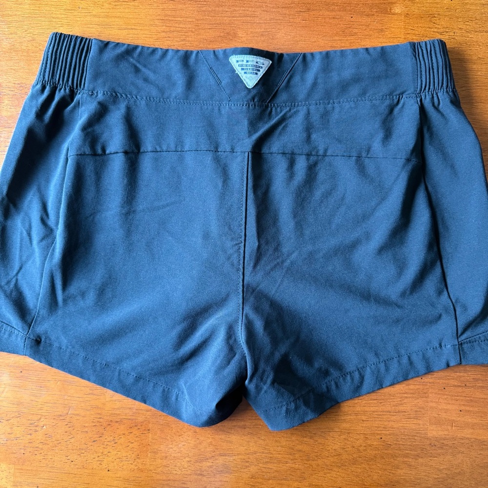 Columbia black PFG shorts size small - Picture 2 of 6